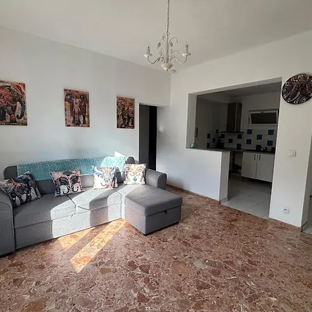 Maison Elephantaisie شقة